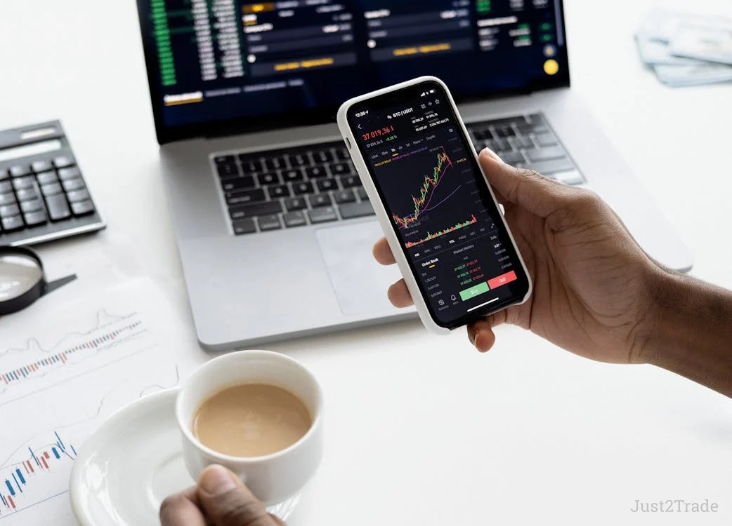 Why Feature Desk Is a Powerful Digital Platform