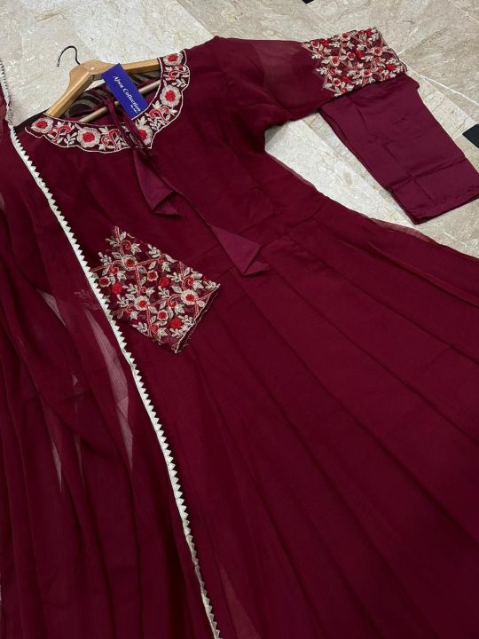 ladies garments